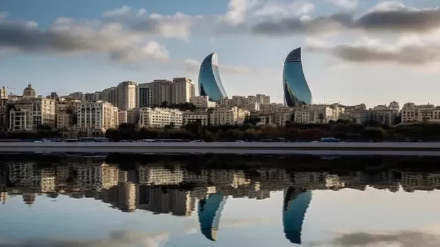 تعرف مع توب جلوري علي الاماكن السياحية في باكو اذربيجان